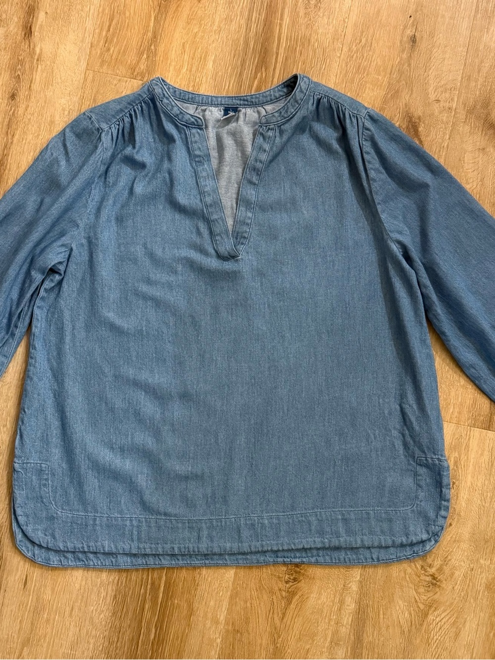 Old Navy Light Blue Denim-Style Long Sleeve Shirt large TALL